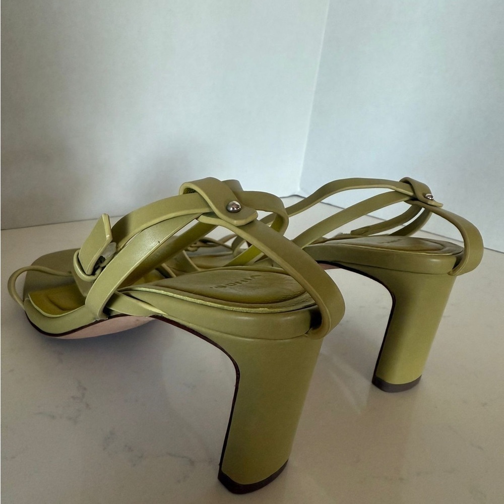 New Vince Marilyn Ankle Strap Sandal in Dried Citrus Size: 6 - Picture 11 of 12
